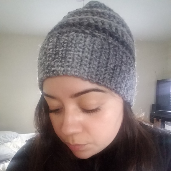 Handmade beanie - Picture 6 of 6
